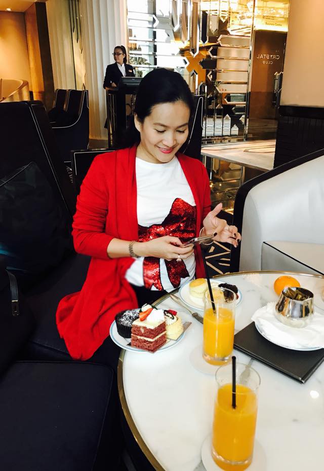 day la phan ung cua vo binh minh truoc scandal lo anh than mat giua chong va truong quynh anh