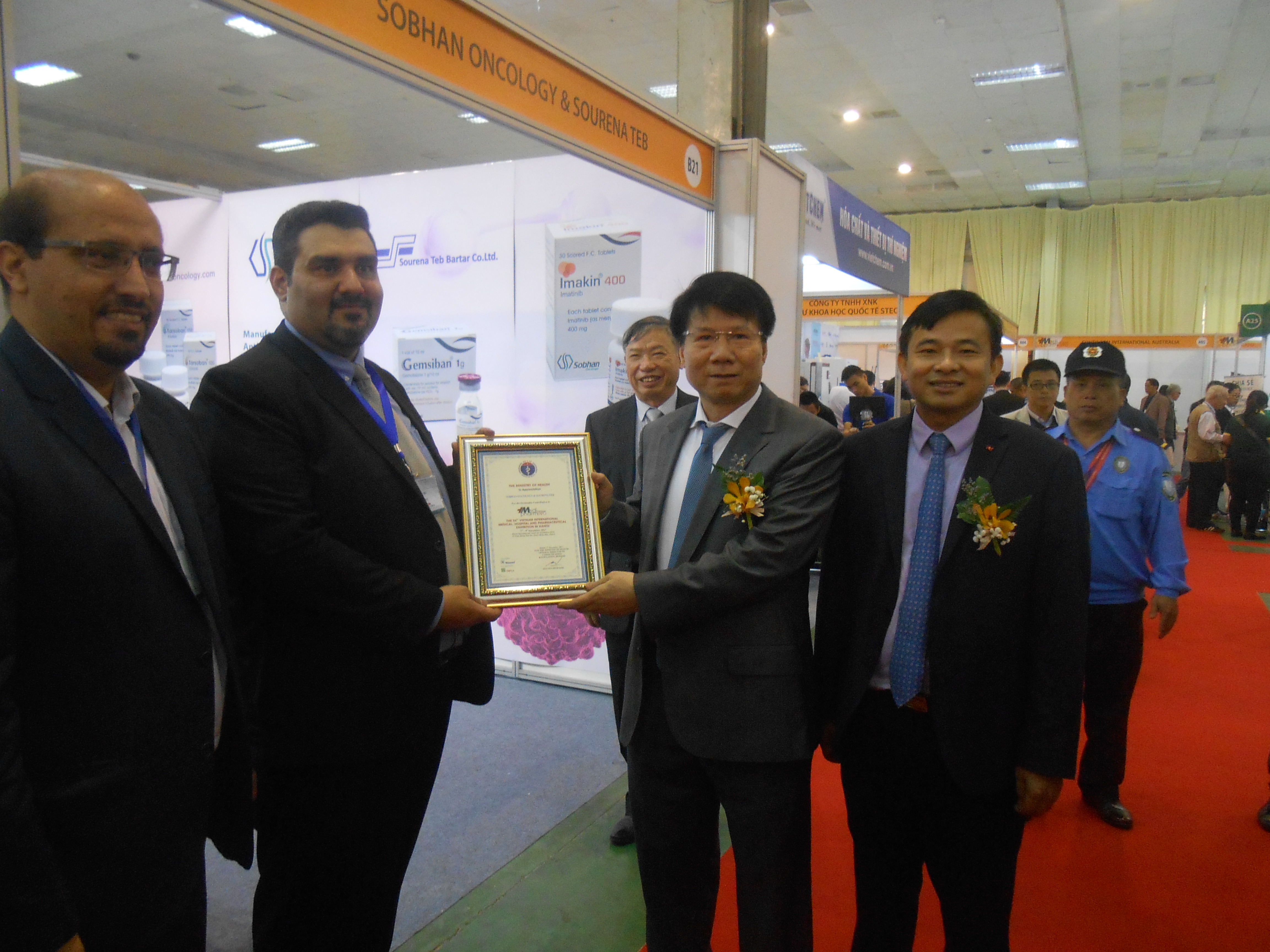 vietnam medi pharm expo nhip cau giao thuong cua cac doanh nghiep trong nganh y duoc