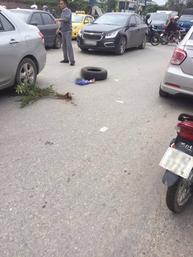 ha noi va cham giao thong nam thanh nien bi vang mat mot canh tay