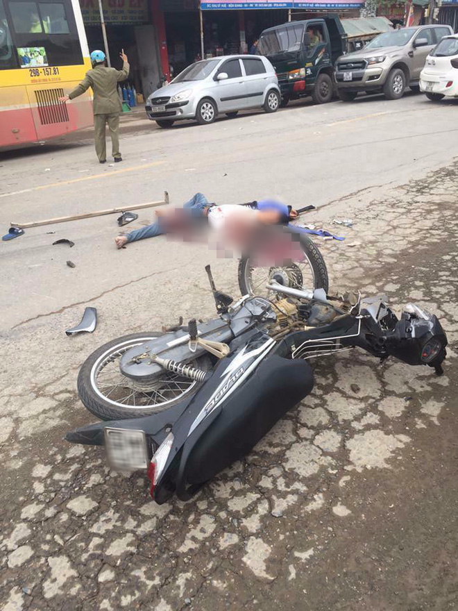 ha noi va cham giao thong nam thanh nien bi vang mat mot canh tay