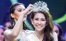 a khoi lien phuong dang quang miss eco tourism 2017