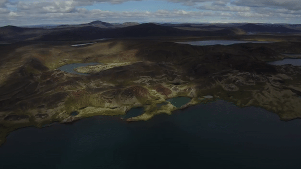 may ai co the ngo hon dao bang iceland da sap sua bi xoa so boi hien tuong sa mac hoa