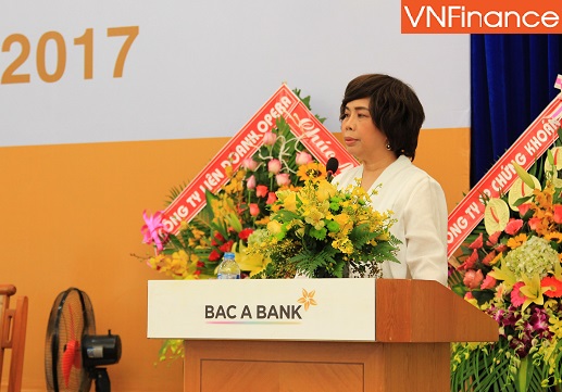 ba thai huong se chon o lai dau giua th milk va ngan hang bac a