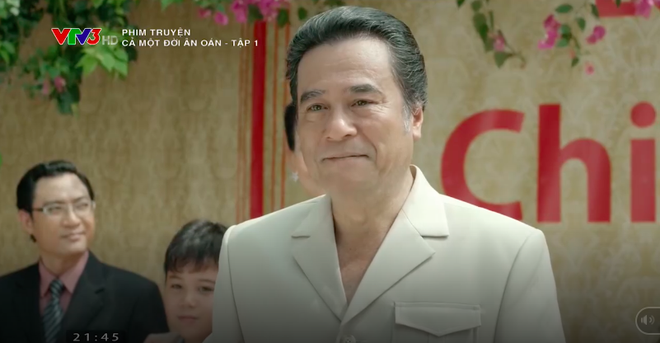 ca mot doi an oan cua hong dang len song tap dau khan gia ngo ngang vi qua kich tinh