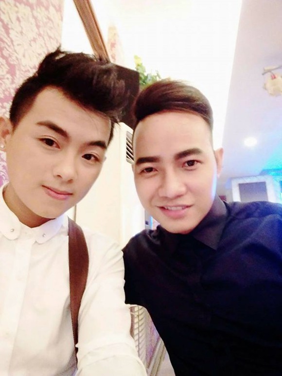 tong manh vao duoi xe tai ca si lam gia khang cung thanh vien nhom nhac tu nan thuong tam