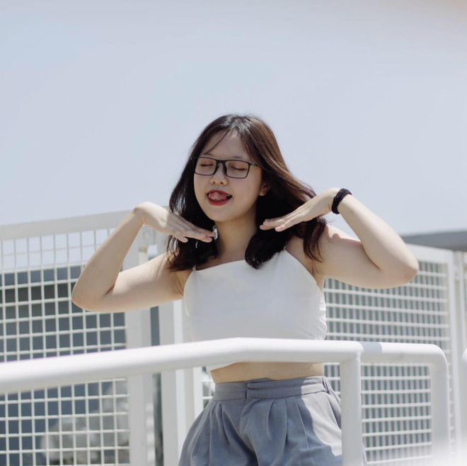 co ban 10x mang sneakers ao vong duoc ban trai cu tang di hoa khien cong dong hnbmg xon xao