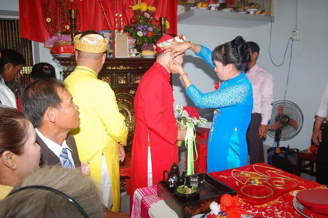 cap doi dong tinh nam gay xon xao voi dam cuoi hanh phuc sau 6 nam hen ho