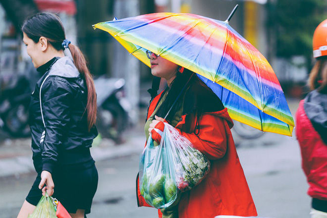 anh huong cua bao tembin gay mua rao va gio giat nguoi sai gon co ro trong cai lanh 21 do c