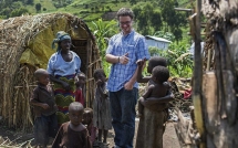 mau thuan lhq congo va cai chet bi an cua hai chuyen gia nuoc ngoai