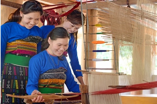 quan son phong trao toan dan doan ket xay dung doi song van hoa day lui te nan xa hoi