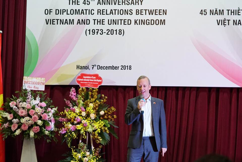 giao luu ky niem 45 nam thiet lap quan he ngoai giao viet nam vuong quoc anh