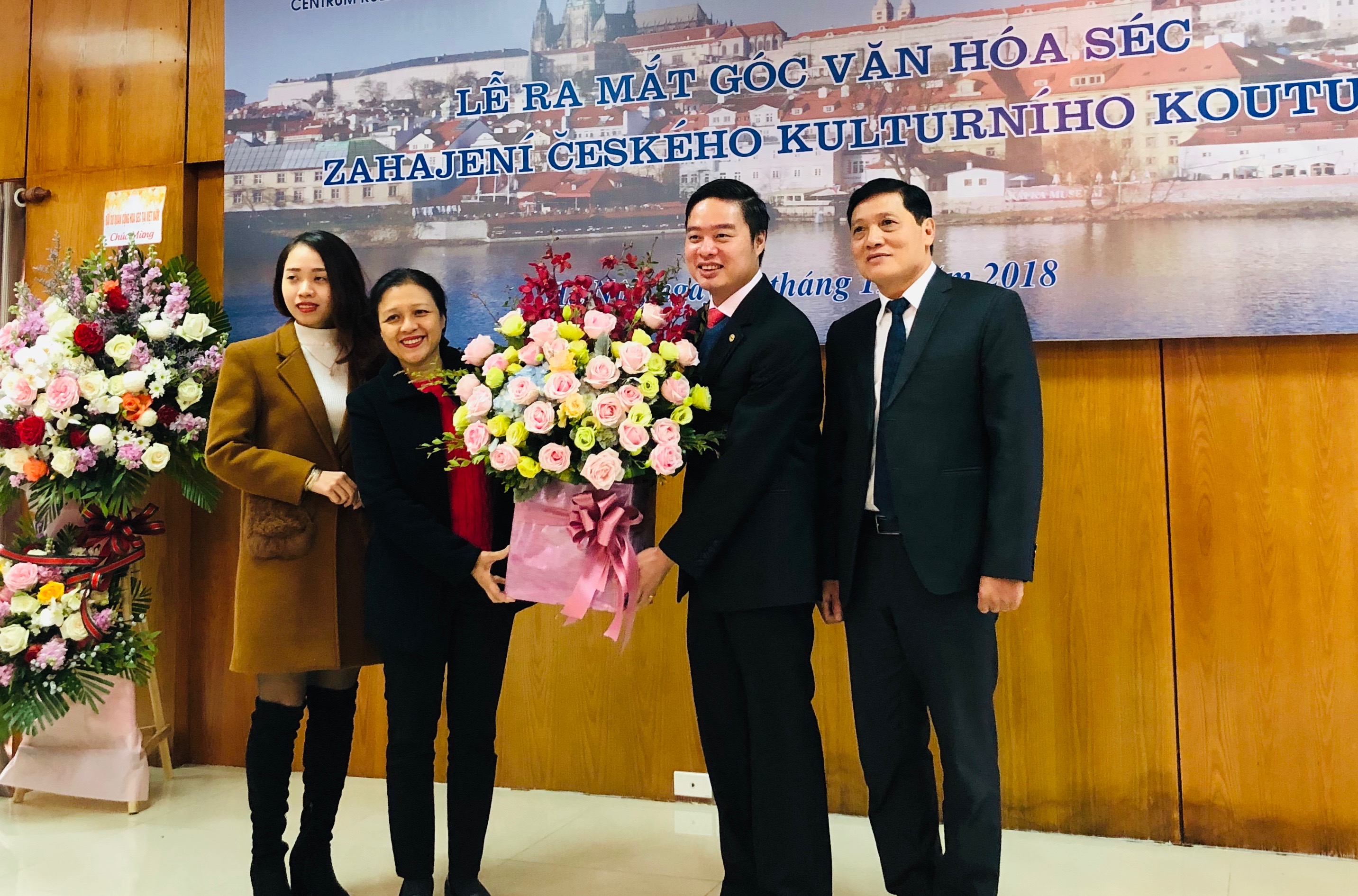 ra mat goc van hoa sec khong gian cho nhung nguoi yeu sec