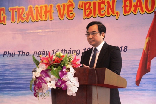 phu tho hoc sinh thi ke chuyen bang tranh ve bien dao to quoc em