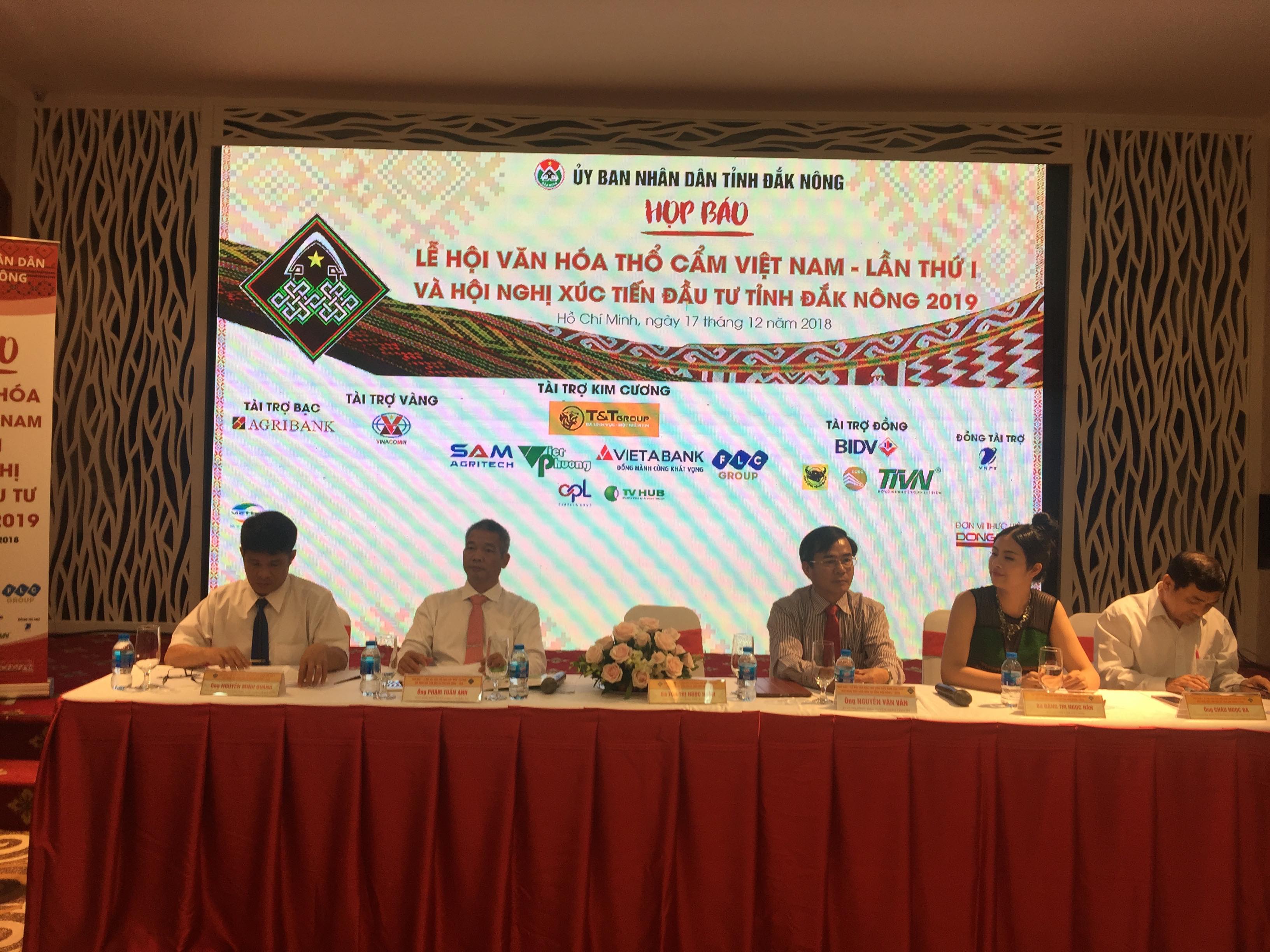 le hoi van hoa tho cam viet nam lan i ton vinh ban sac cac dan toc viet