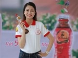 co gai vinh long tro thanh a hau 2 cuoc thi hoa hau cac dan toc chau a vung ural nga