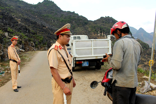 dam bao an toan giao thong o vung cao the nao cho hieu qua