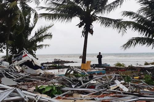 song than o indonesia gioi chuyen gia canh bao ve nguy co song than moi