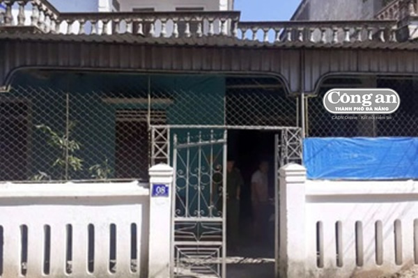 bi kich chong cua co vo roi tu sat