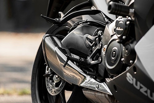 suzuki gsx s1000f 2019 co gia hon 450 trieu co gi dac biet