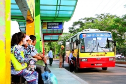 ha noi nghien cuu va to chuc nhieu lan duong uu tien cho xe buyt