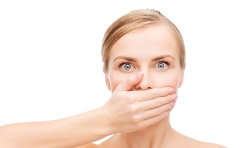 Mẹo trị hơi thở "có mùi" đơn giản hiệu quả