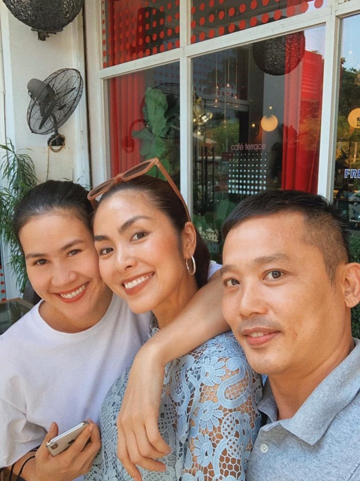 facebook sao viet hom nay 208 dong nhi khoe chan dung nguoi cau hon