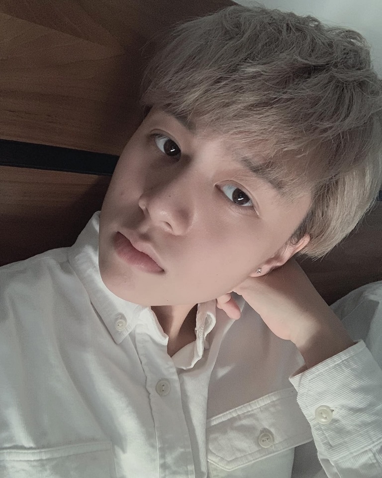 tin giai tri facebook sao viet hom nay 288 thanh hang lam giam khao hoa hau hoan vu viet nam 2019
