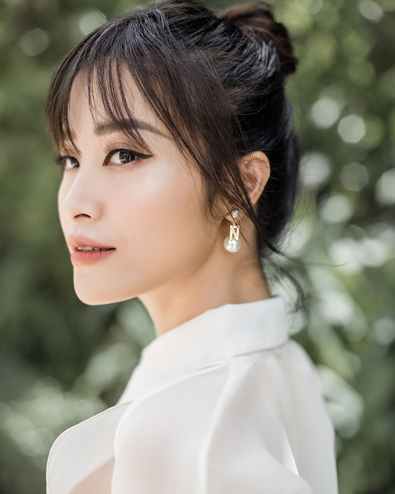 tin giai tri facebook sao viet hom nay 298 bich phuong ra mv moi di du dua di