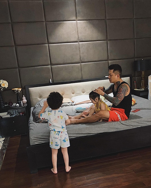 tin tuc sao viet hom nay 49 dong nhi bat dau ky nghi tieu vy dao choi nhat ban