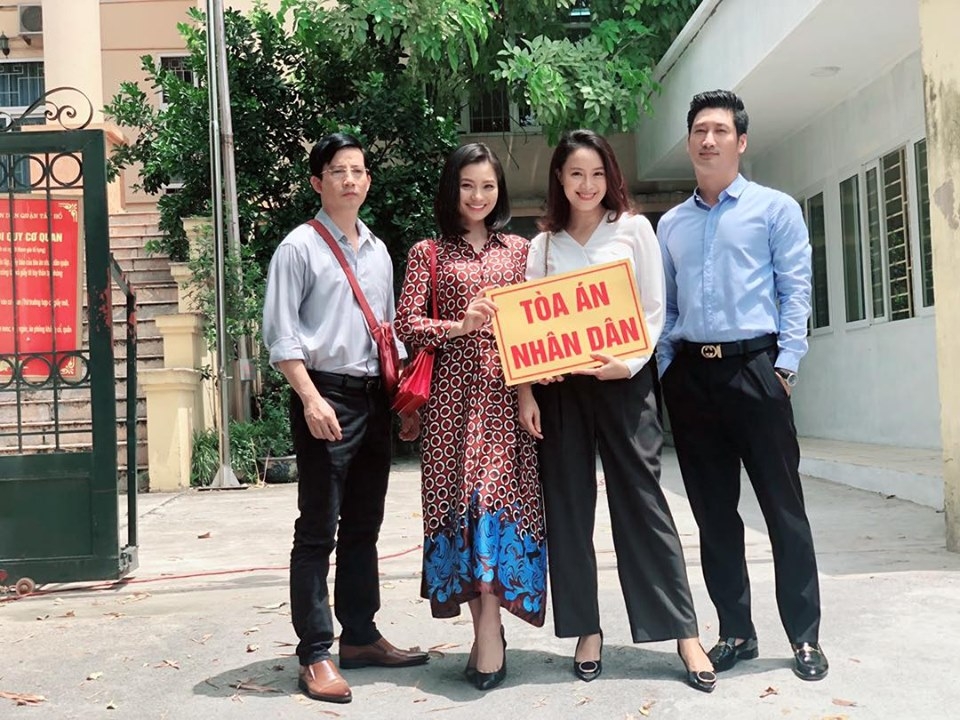 hoa hong tren nguc trai tap 9 vo chong khue san cung ly hon giai thoat khoi me chong
