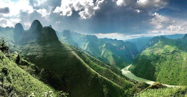 hem vuc tu san ha giang hem vuc ky vi nhat dong nam a