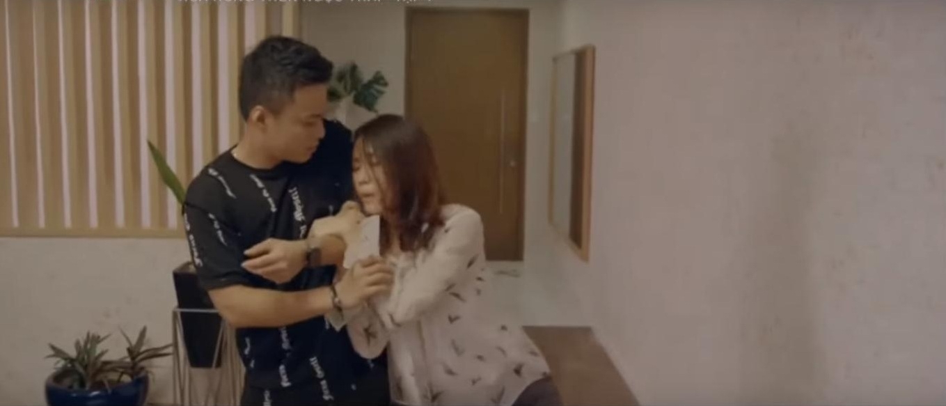 hoa hong tren nguc trai bao tuan loc chang trai vang trong lang nguyen tac
