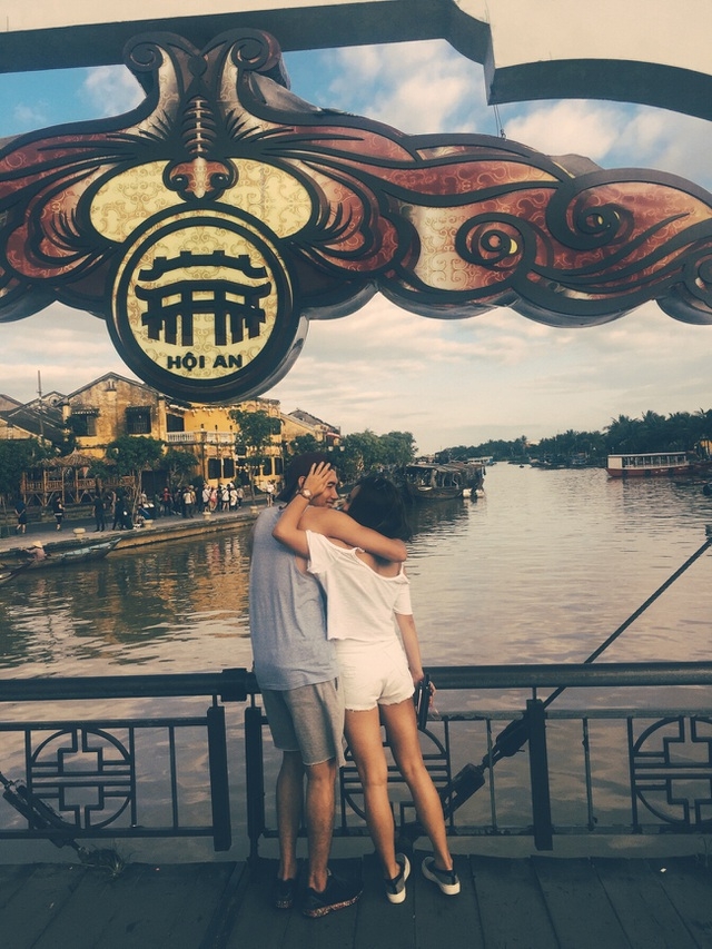 hanh trinh yeu 2 nam day ky niem dep cua thai trinh quang dang