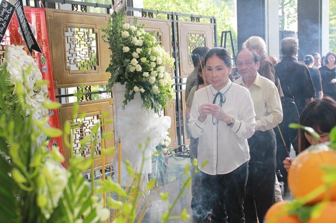 le vieng nsnd the anh trung uy phuong cua noi gio luon song trong long cong chung