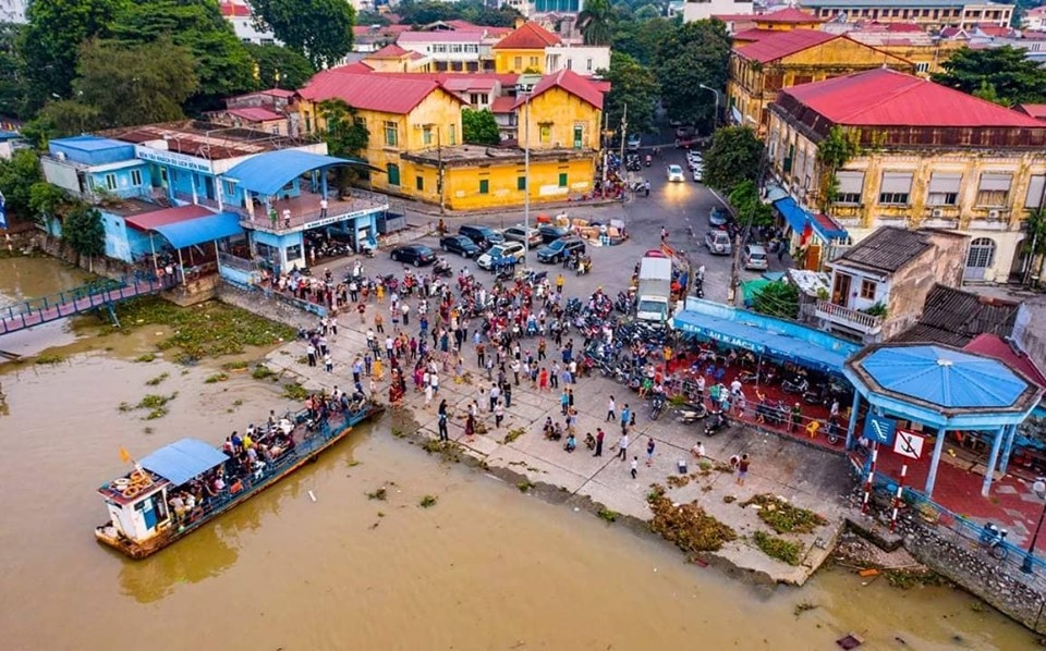ben pha binh bieu tuong mot thoi cua hai phong dung hoat dong