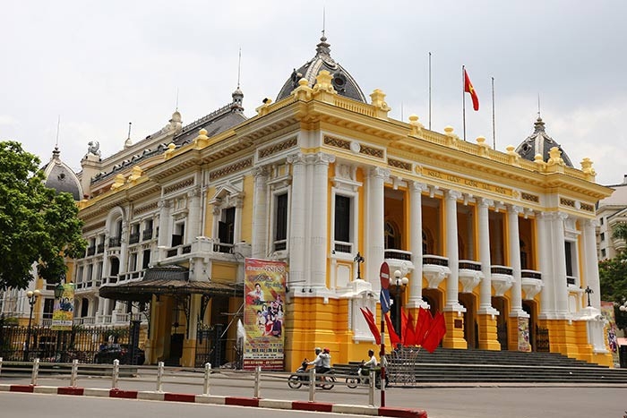 phat 300000 dong neu hut thuoc la tai 30 diem du lich noi tieng ha noi