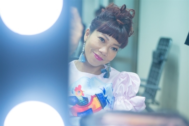 cuoc song hien tai o my cua ha tran diva kin tieng nhat showbiz viet