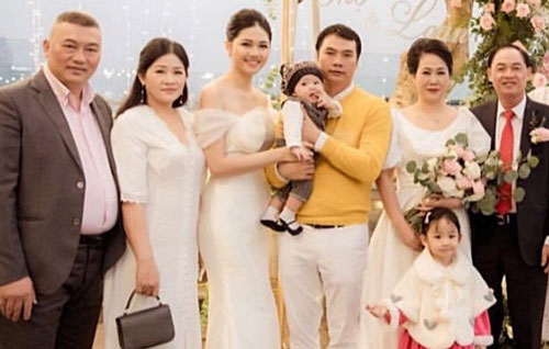 tin tu c sao vie t 1712 chau kha i phong bi kha n gia ne m bu a dinh len san kha u cong vinh ta ng sinh nha t vo so tie n khu ng nhung va n bi cha t v