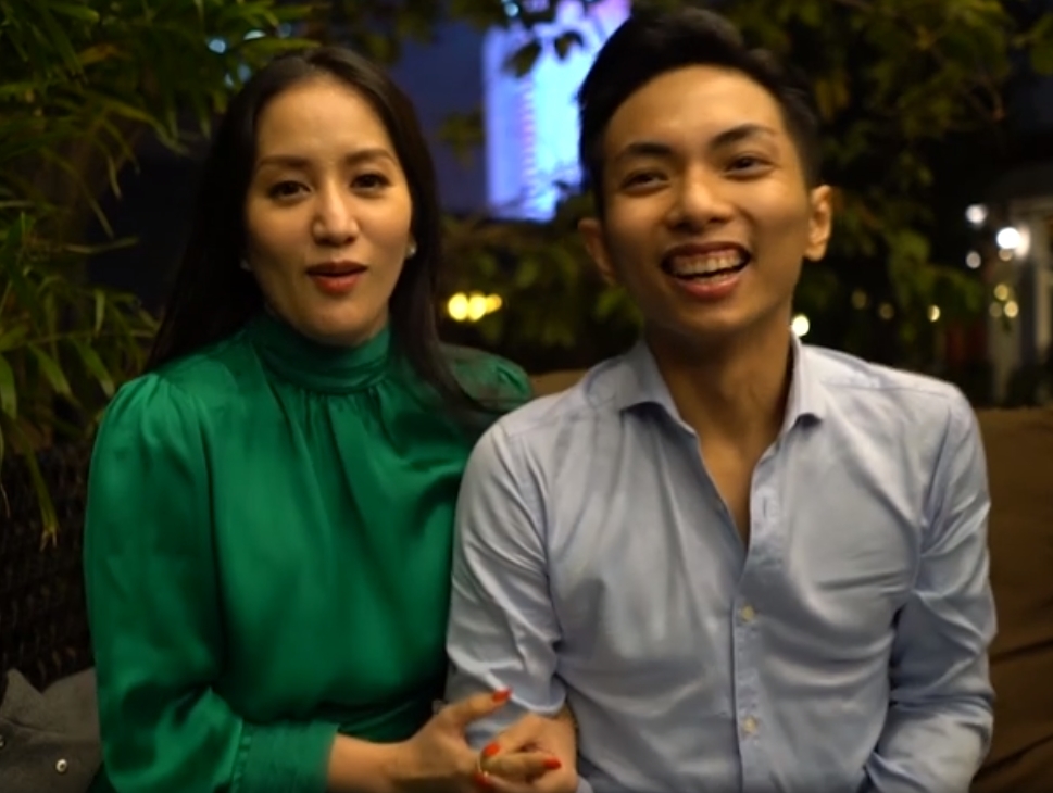tin tu c sao vie t 2512 pha m huong ba t ngo cong khai hi nh a nh con trai tro n 1 tuo i