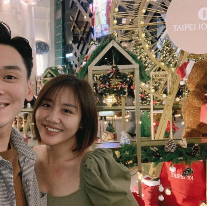 tin tu c sao vie t 2512 pha m huong ba t ngo cong khai hi nh a nh con trai tro n 1 tuo i
