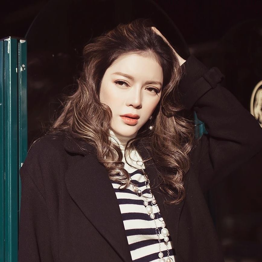 ly nha ky noi gi ve tin don ban biet thu tram ty ben song sai gon