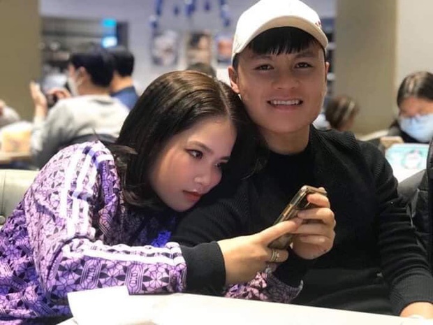 anh than mat cua quang hai ben ban gai tin don lan dau duoc he lo