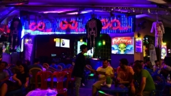ha noi hoa toc yeu cau dong cua karaoke quan bar khuyen khich nguoi dan o nha