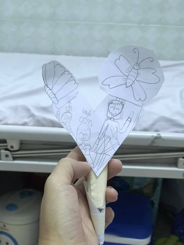 nhung hinh anh cuoi doi cua dien vien mai phuong