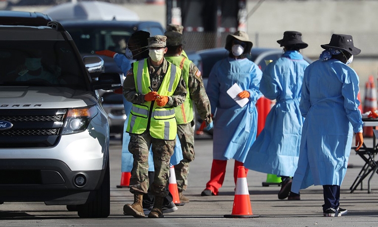 so ca tu vong vi covid 19 tai my len 3008 vuot vu khung bo 119