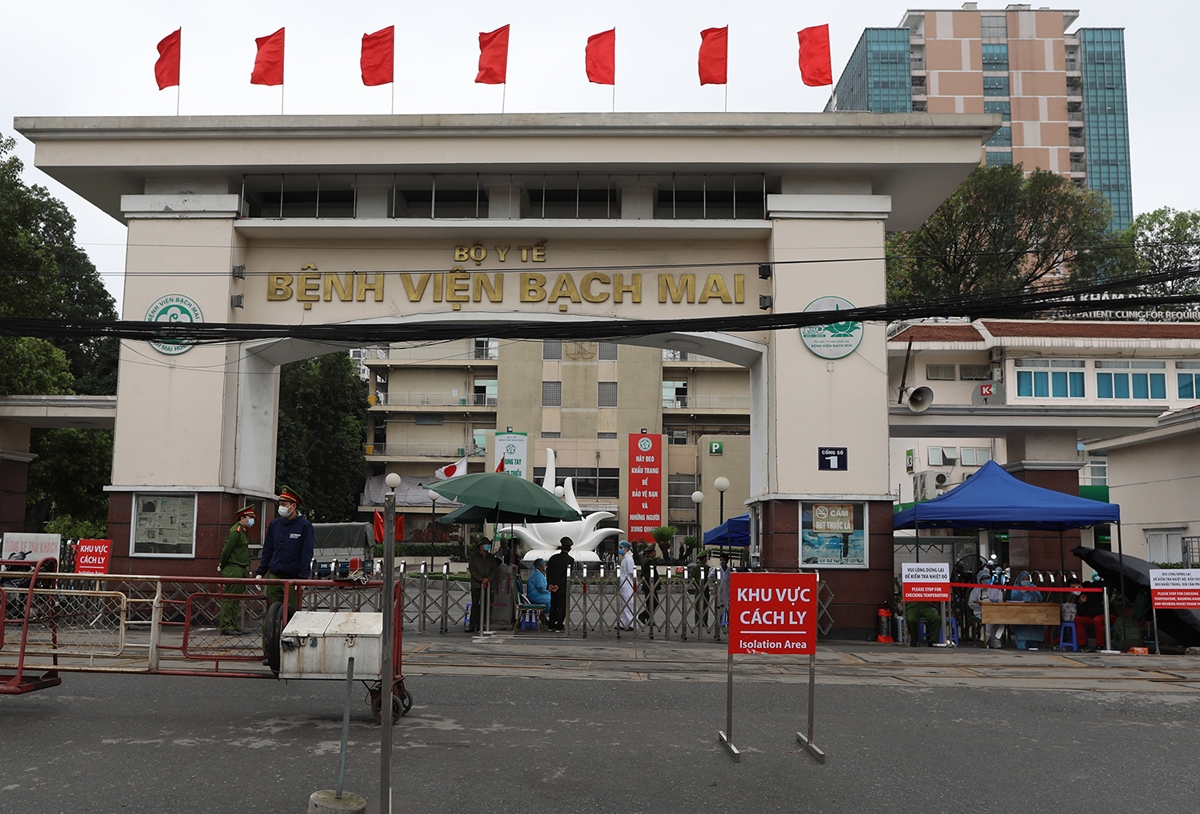 phong covid 19 xet nghiem cach ly ngay nguoi den kham co bieu hien nghi ngo