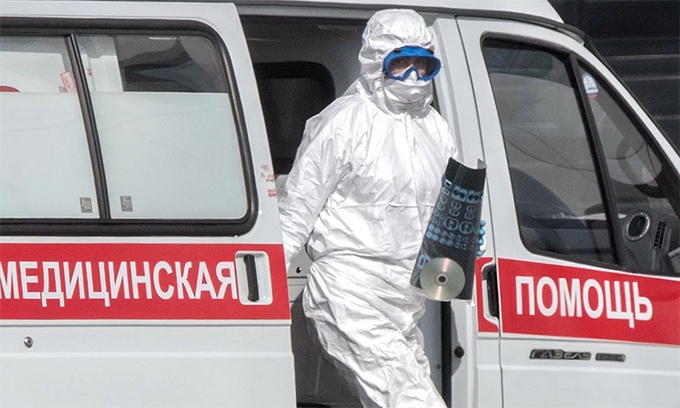 trung quoc phat hien o dich covid 19 moi o thanh pho chuc trieu dan