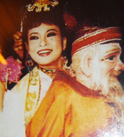 nsnd dam lien ba chua san khau tuong qua doi