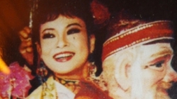 nsnd dam lien ba chua san khau tuong qua doi