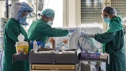 so ca nhiem covid 19 toan cau len gan 3 trieu nguoi